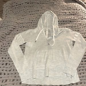Lululemon, light cotton sky, blue pull over